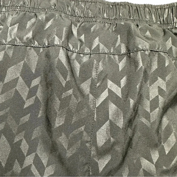 Old Navy Active Go-Dry Shorts Lined Drawstring Waist Black Size Small - Picture 11 of 16